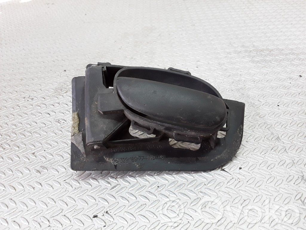 Front door interior handle   9623698477