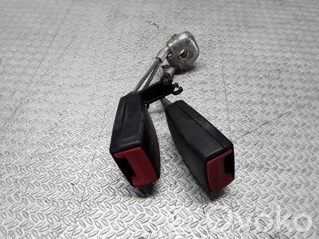 Takaistuimen turvavyön solki   4D0857739H