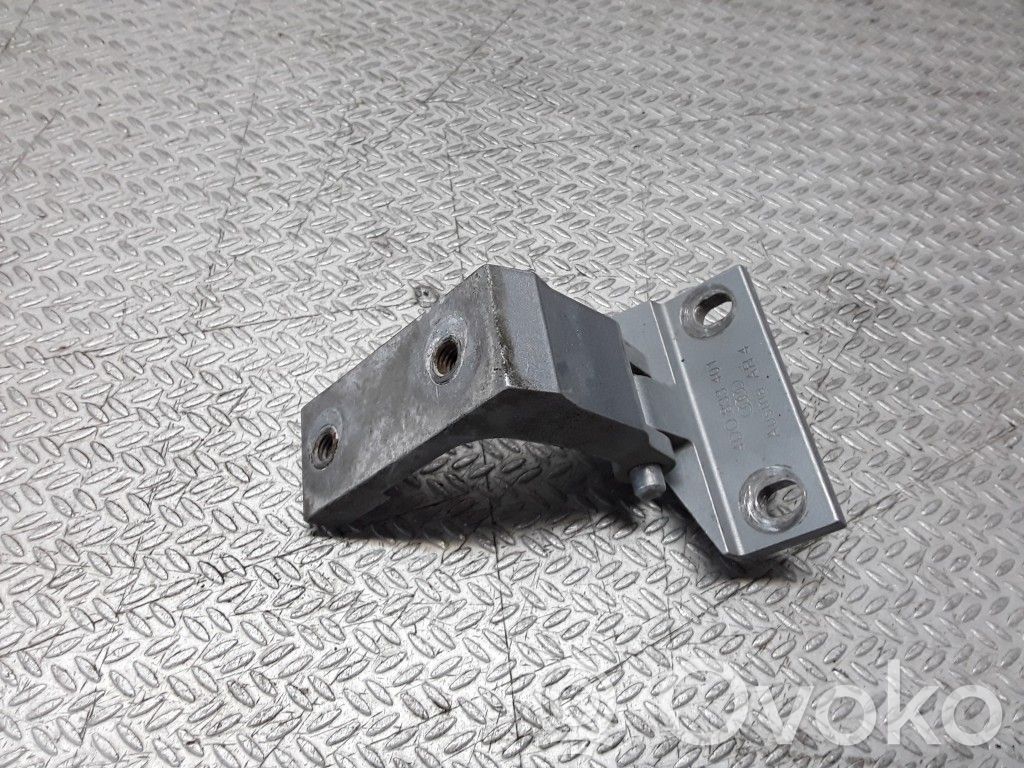 Rear door upper hinge   4D0833401