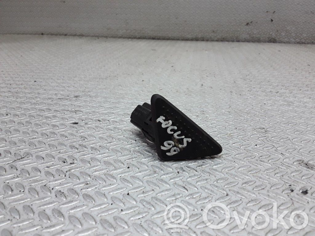 Ford Focus Tailgate opening switch 