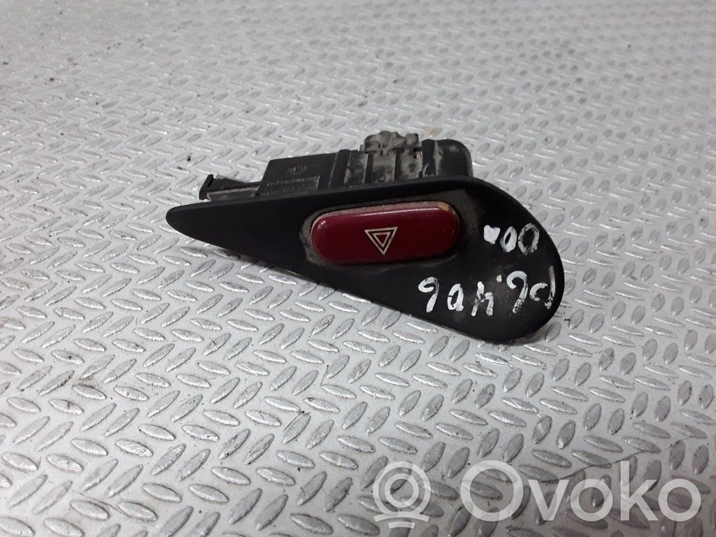 Hazard light switch   963040347A
