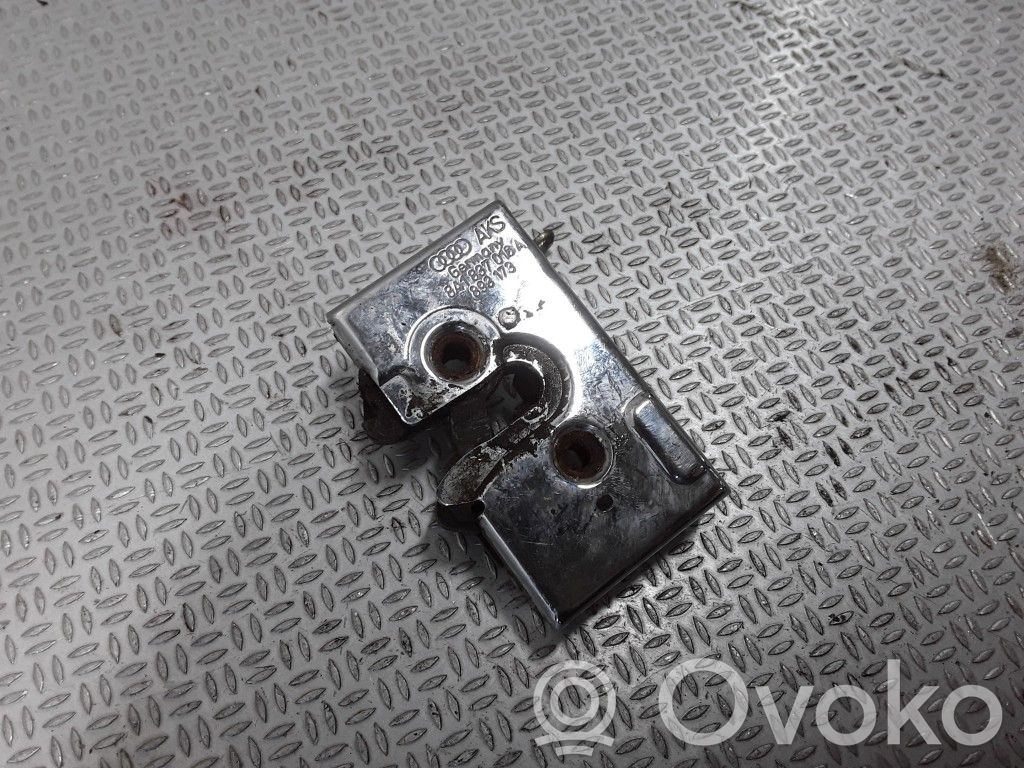 Audi 80 90 S2 B4 Front door lock 