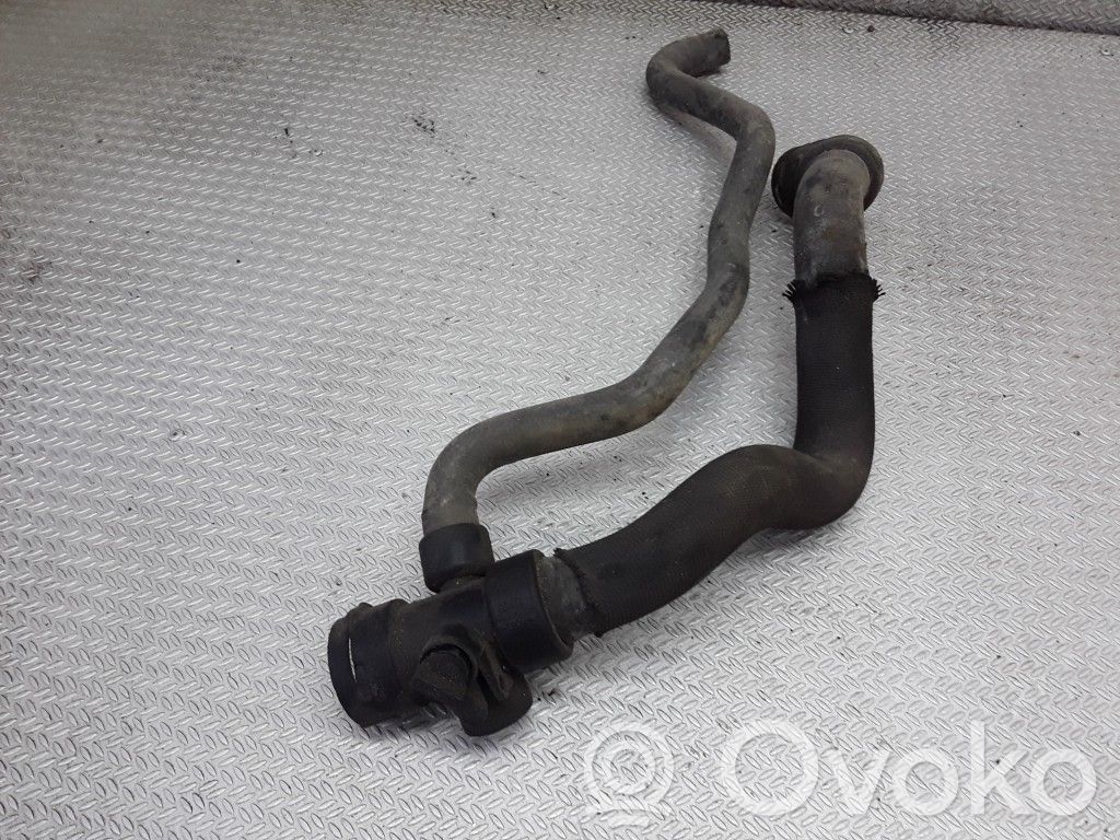 Audi A4 S4 B6 8E 8H Przewód / Wąż chłodnicy 