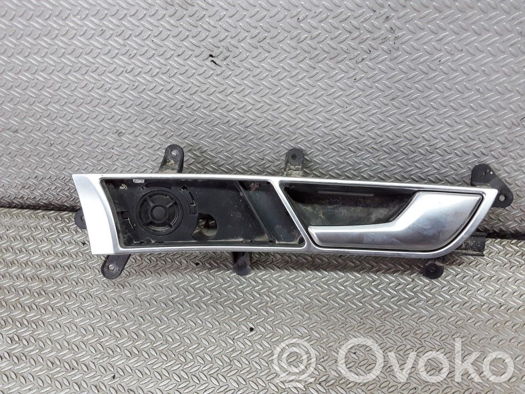 Front door interior handle   4F0837020