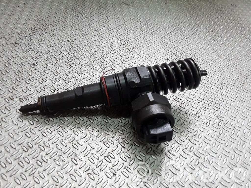 Inyector de combustible   0414720018