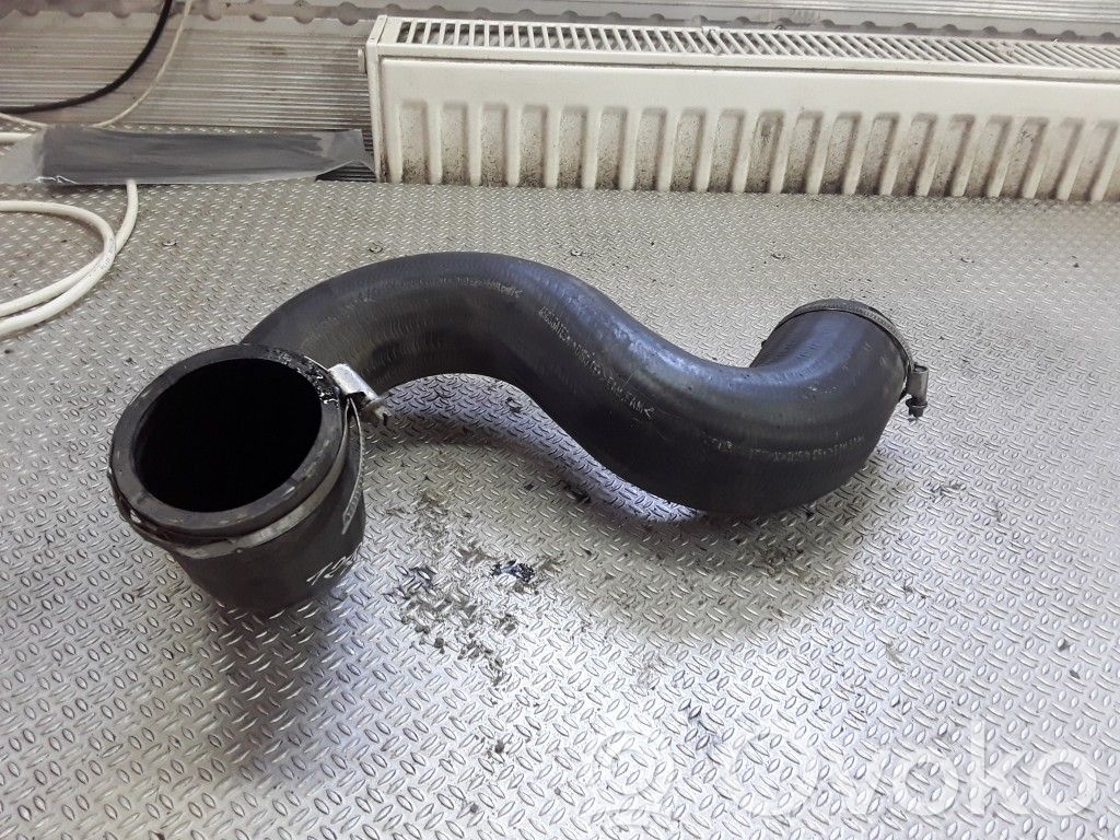 Intercooler hose/pipe