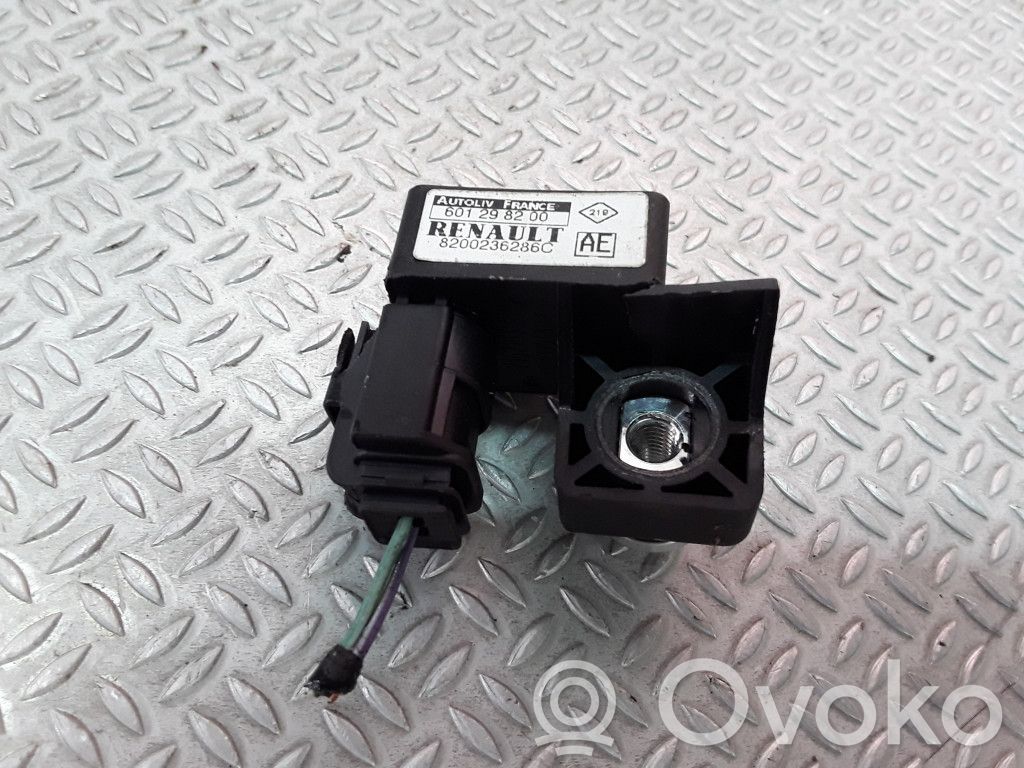 Renault Megane II Sensor impacto/accidente para activar Airbag 
