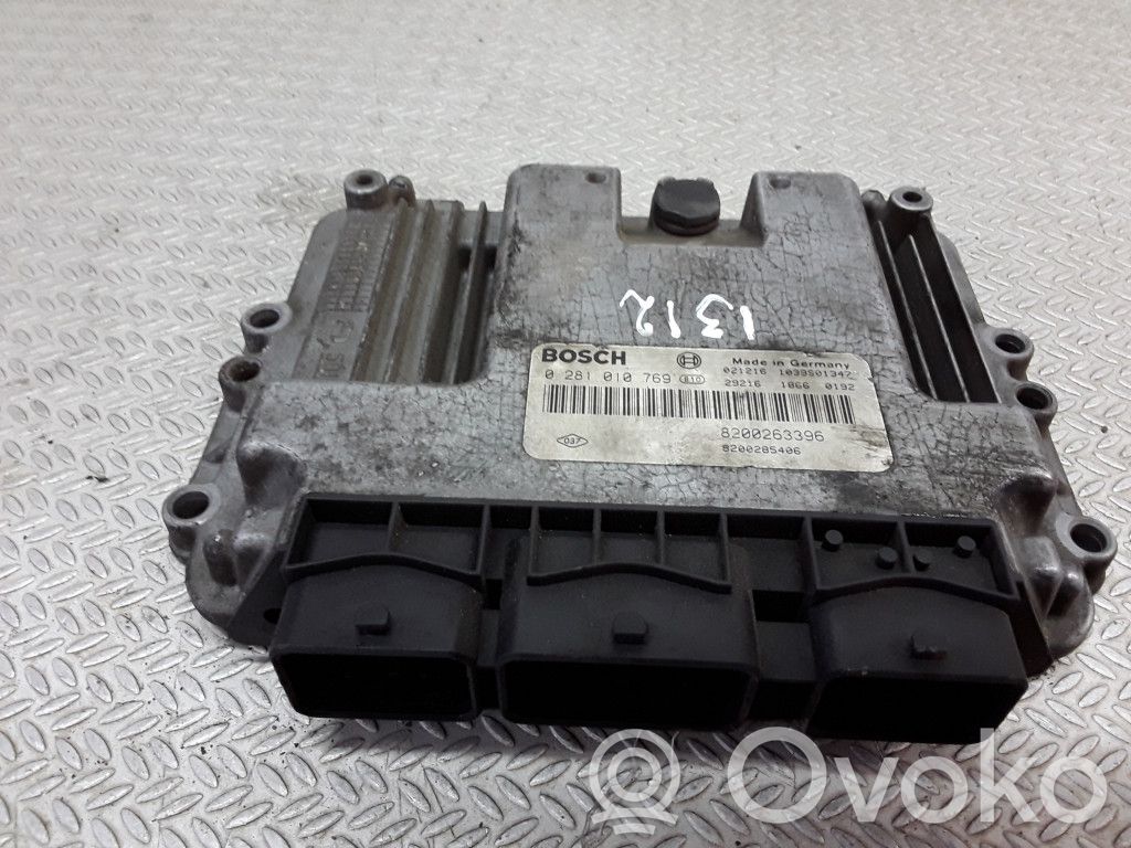 Renault Megane II Engine control unit/module 