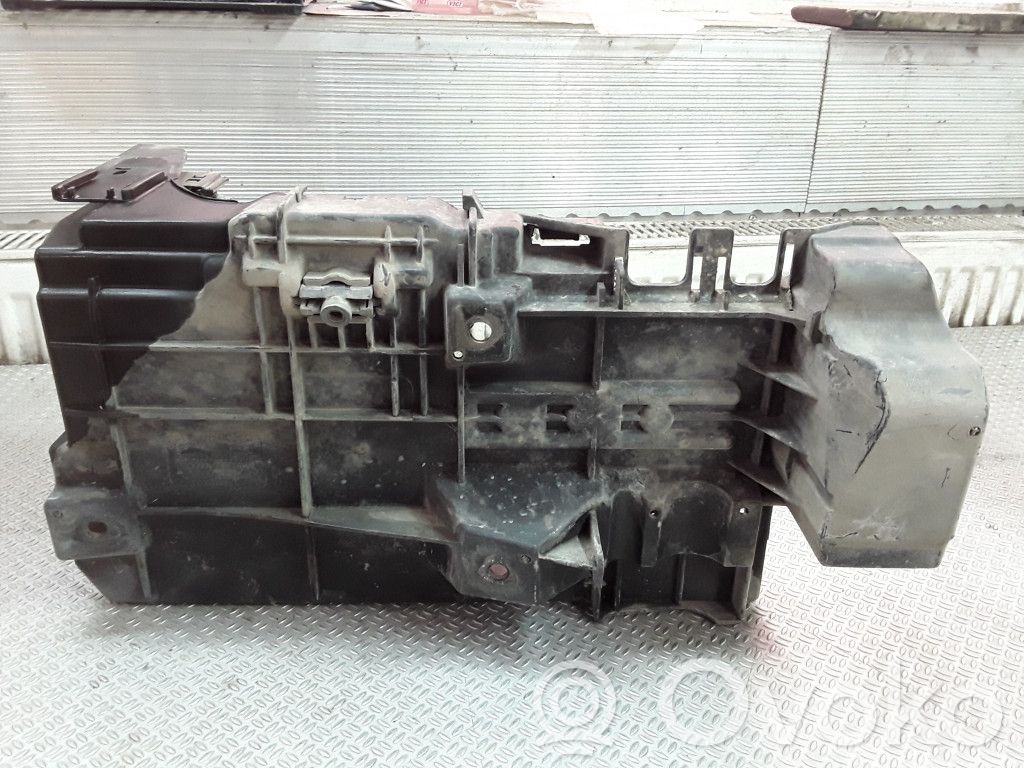 Akumuliatoriaus dėžė   24413805