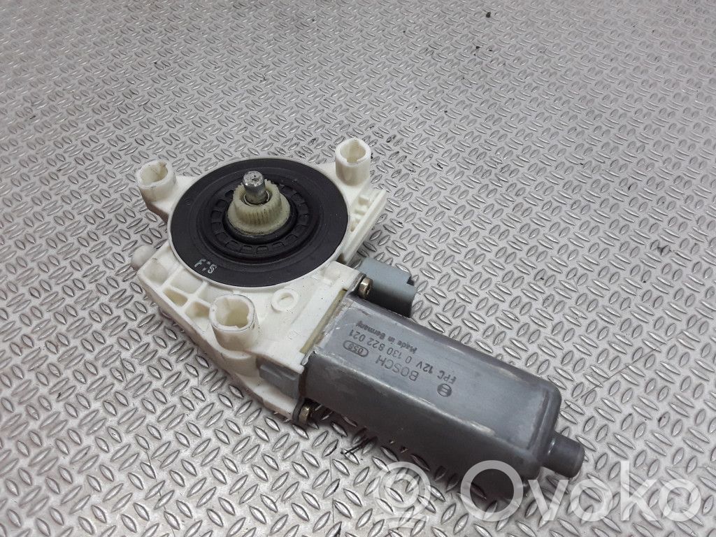 Peugeot 307 Moteur de lève-vitre de porte avant 