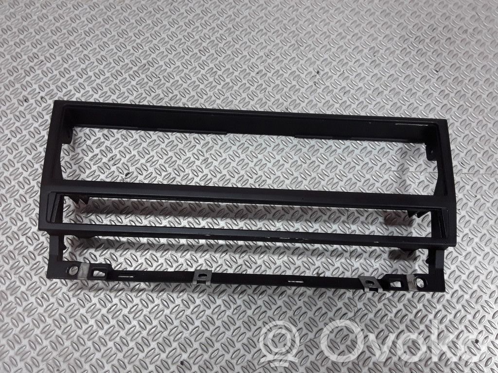 BMW 5 E39 Radio/GPS head unit trim 