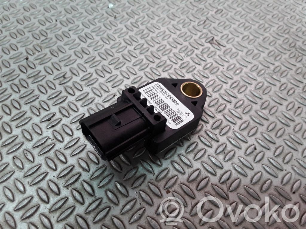 Sensor impacto/accidente para activar Airbag   8651A001