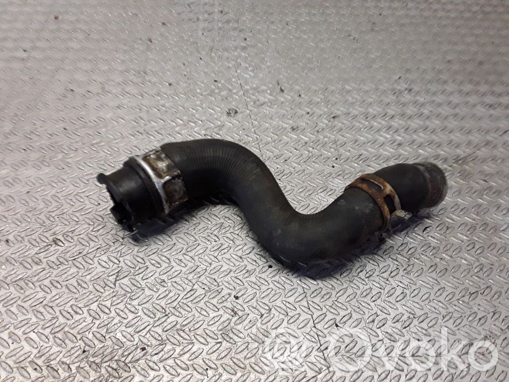Engine coolant pipe/hose