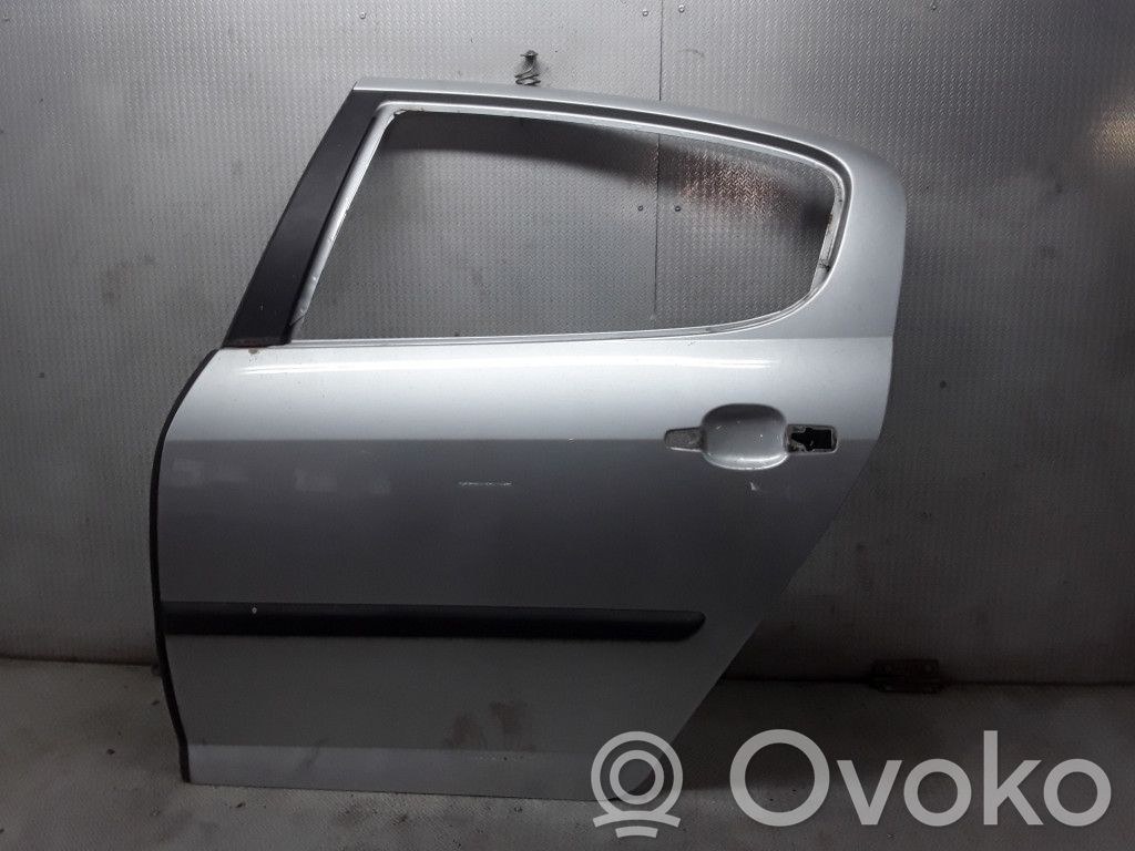 Rear door