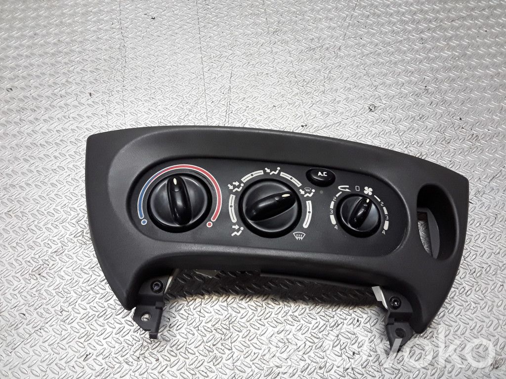 Renault Scenic I Climate control unit 