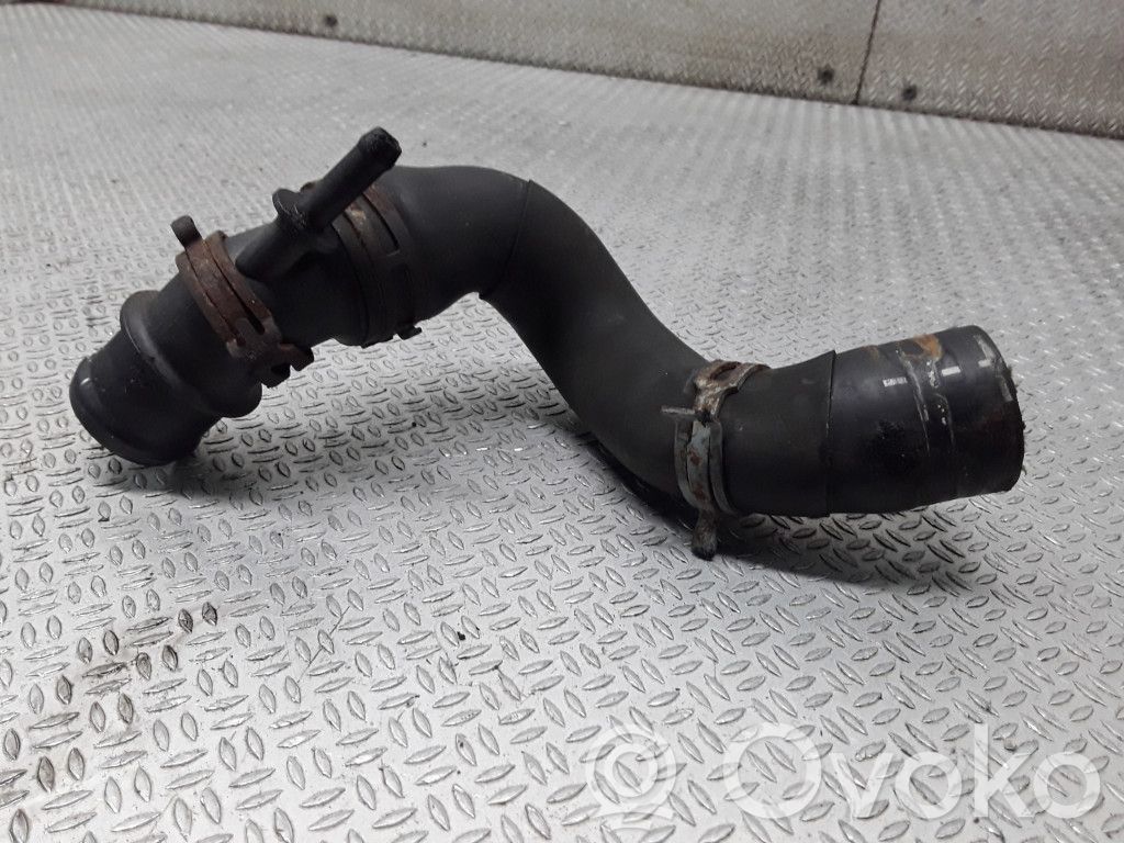 Engine coolant pipe/hose