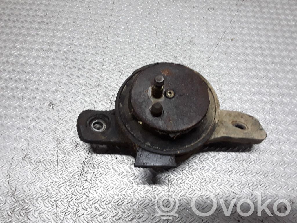Engine mount bracket