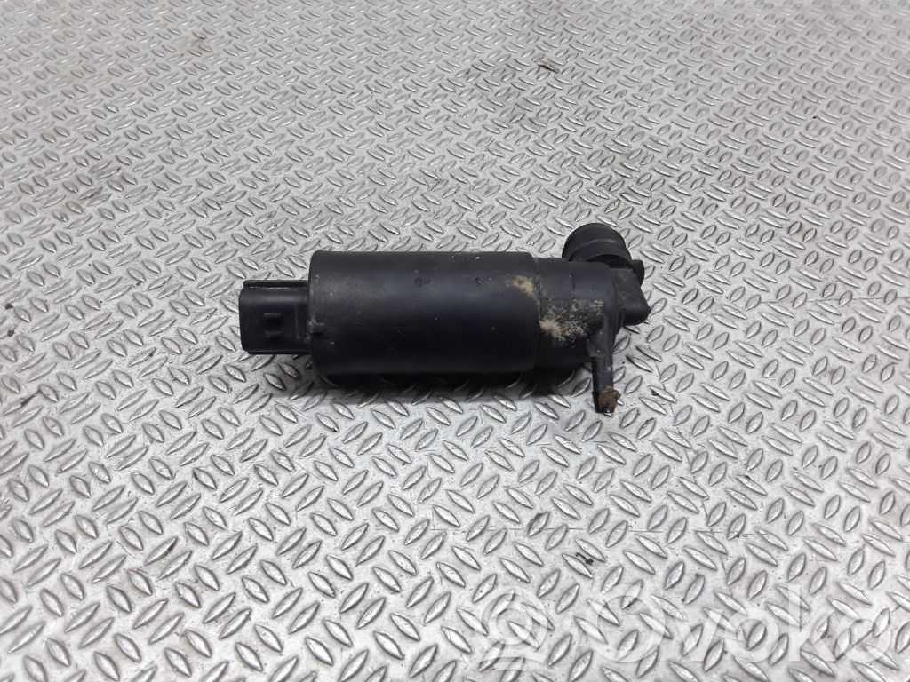 Windscreen/windshield washer pump