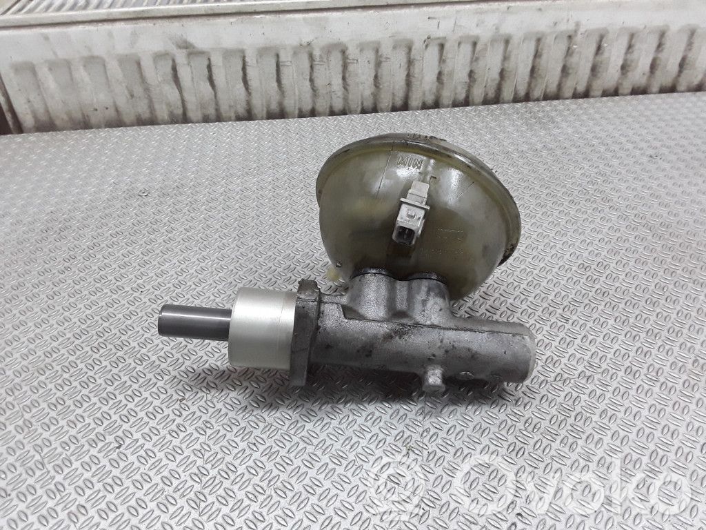 Audi A6 S6 C4 4A Cilindro de freno maestro 