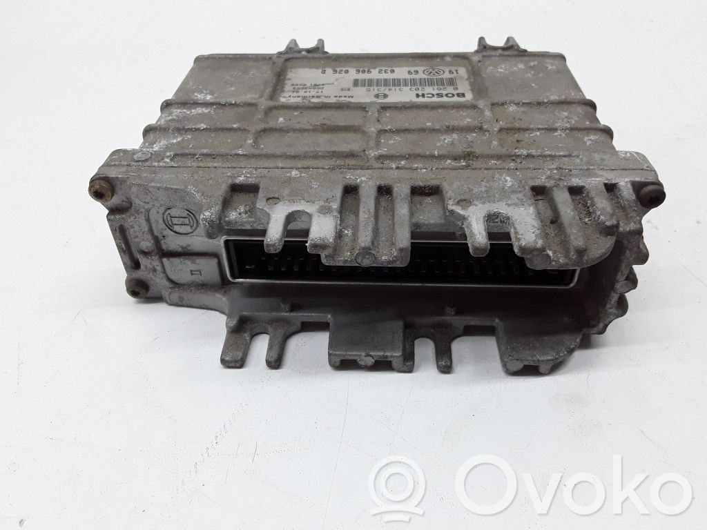 Volkswagen Golf III Engine control unit/module 