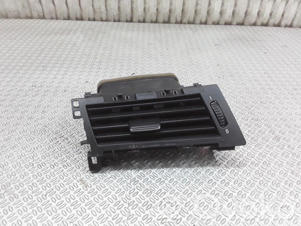 BMW 5 E60 E61 Dashboard side air vent grill/cover trim 