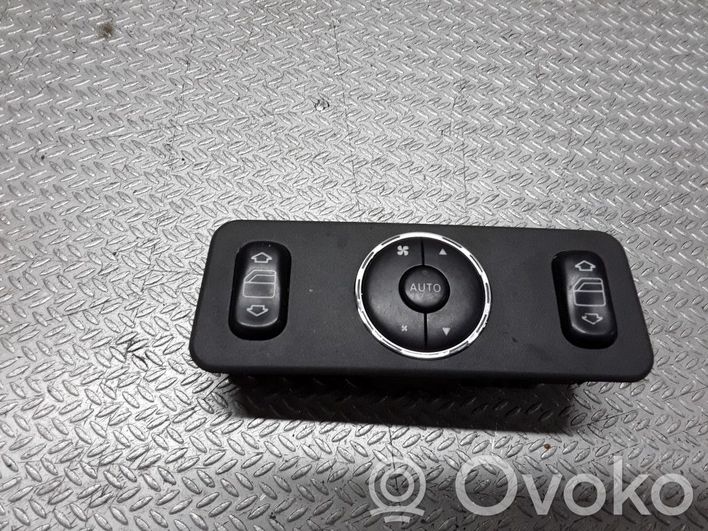 Mercedes-Benz ML W163 Interruttore di controllo dell’alzacristalli elettrico