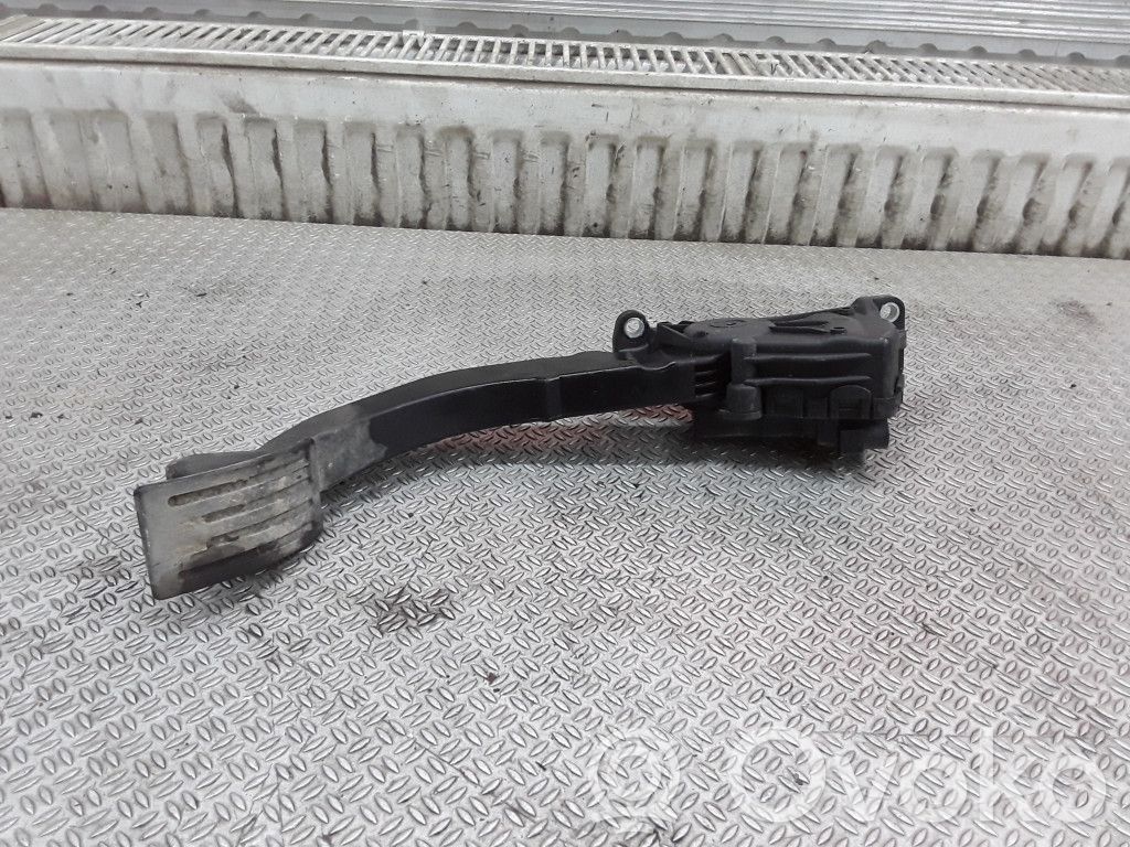 Ford Focus C-MAX Accelerator throttle pedal 