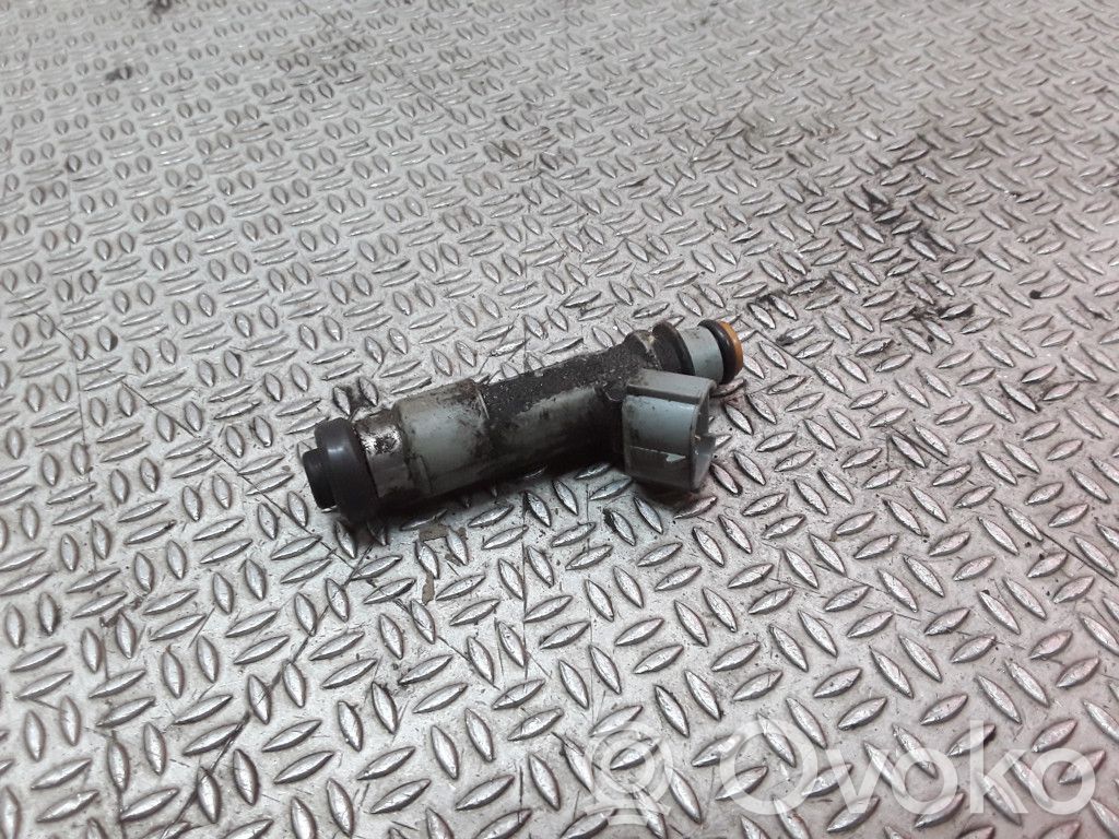 Suzuki Liana Inyector de combustible 