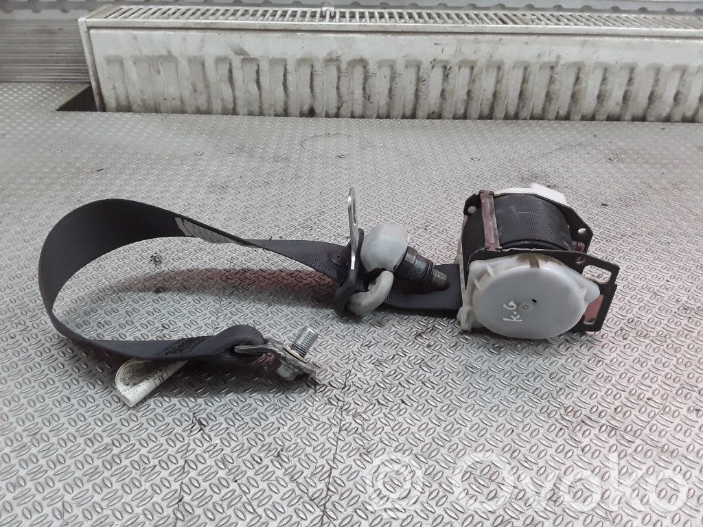 Suzuki Liana Cinturón trasero 