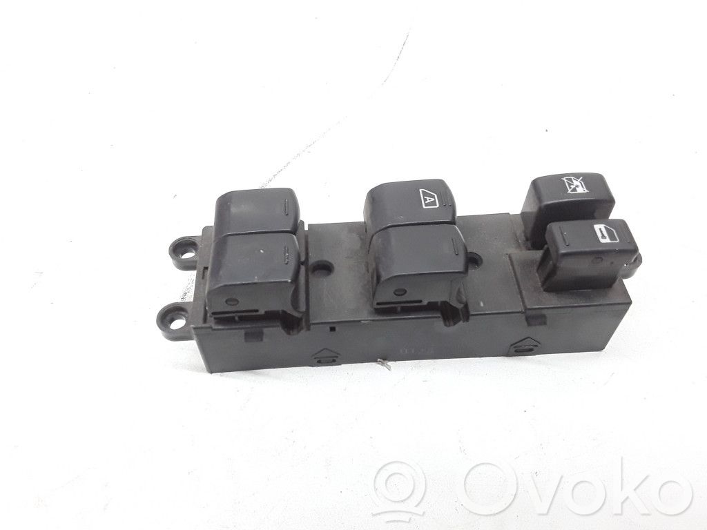 Electric window control switch   157447