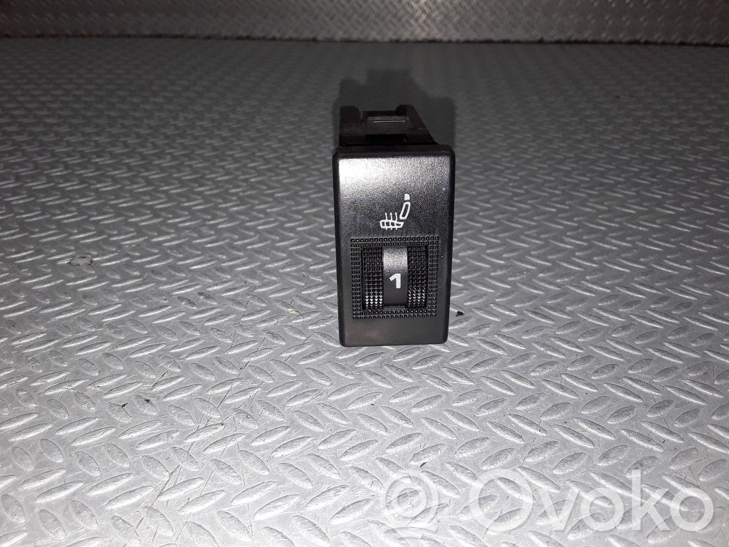 Audi A8 S8 D2 4D Sēdekļu apsildes slēdzis 
