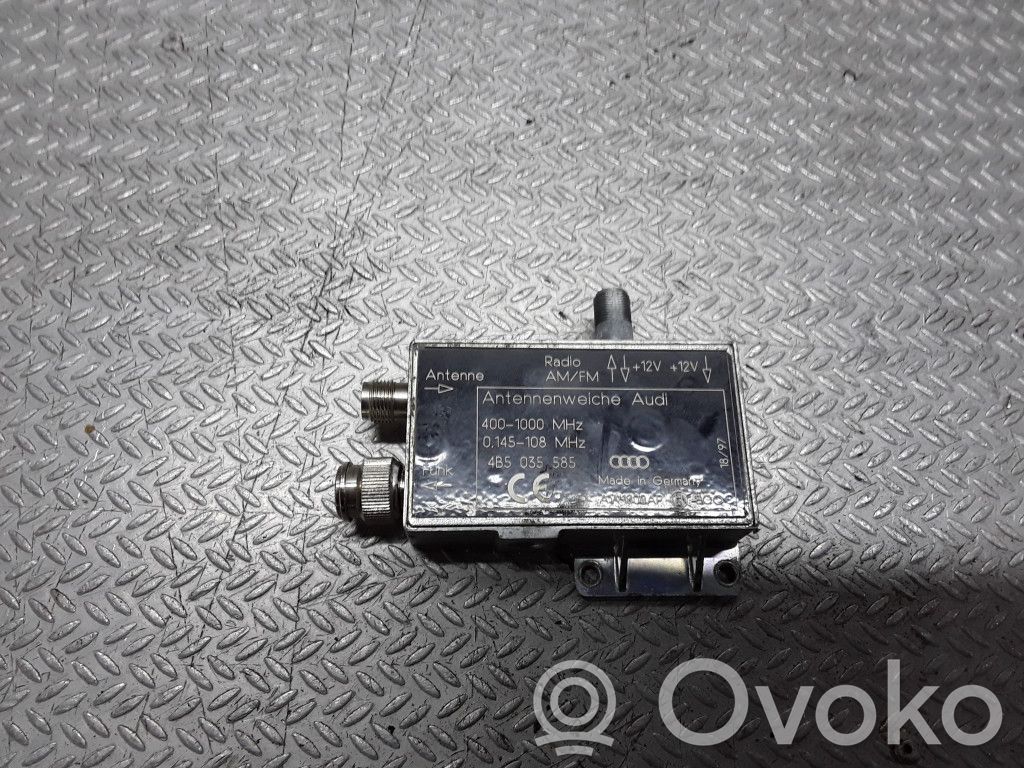 Audi A8 S8 D2 4D Antenos stiprintuvas 