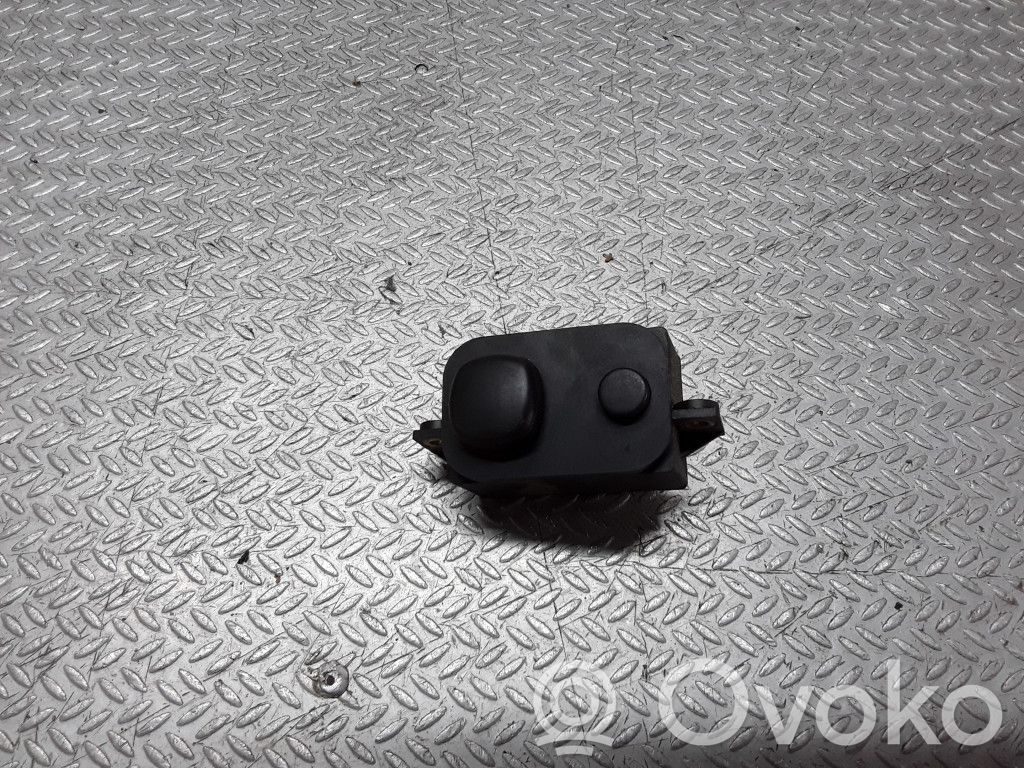 Audi A8 S8 D2 4D Steering wheel adjustment switch 