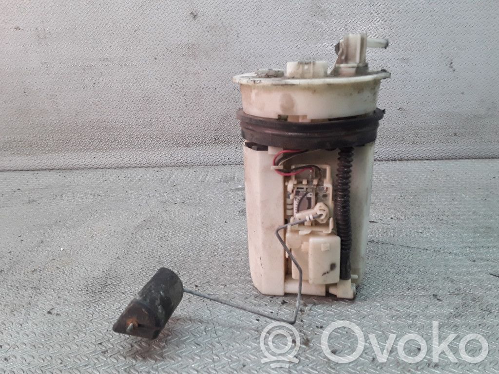 Pompe à carburant   MR487607