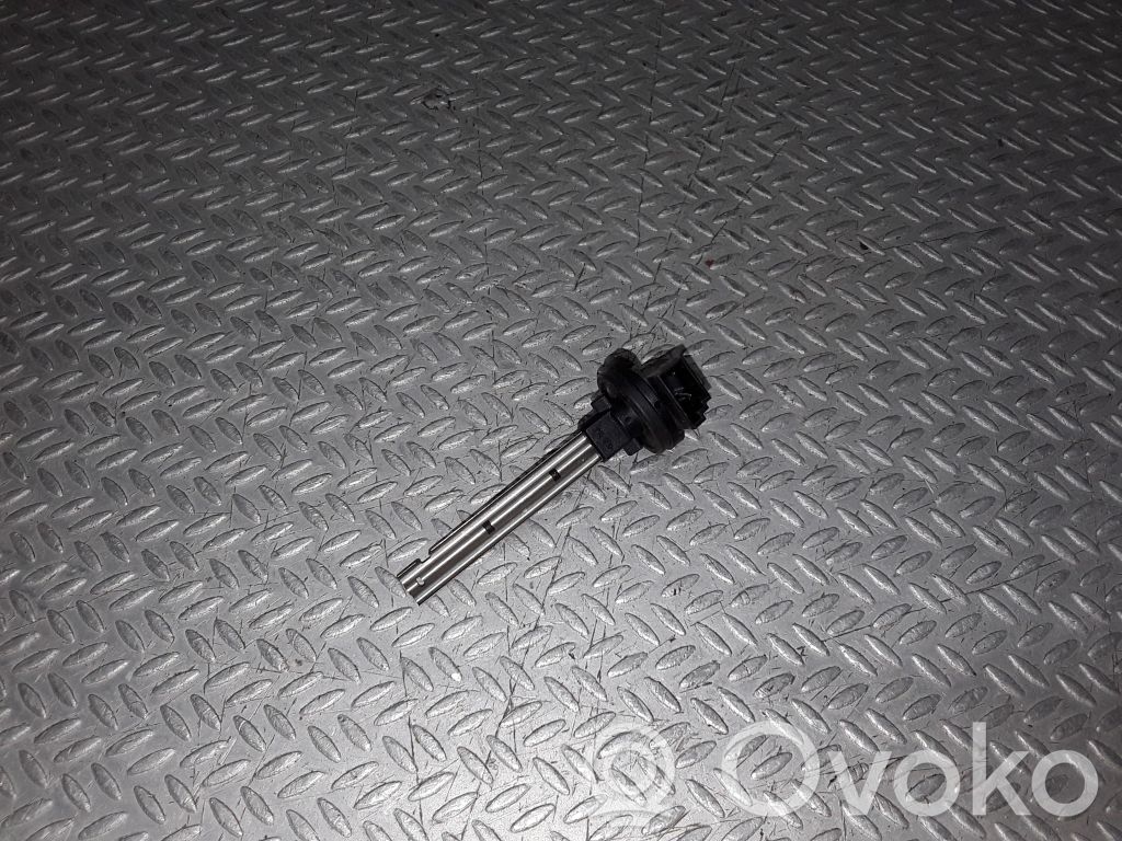 Interior temperature sensor   6929095