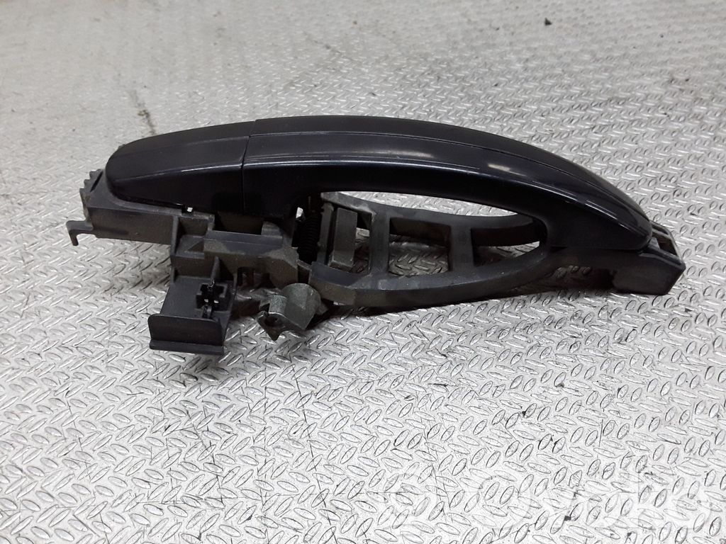 Manecilla externa puerta trasera   4M51A266823AC
