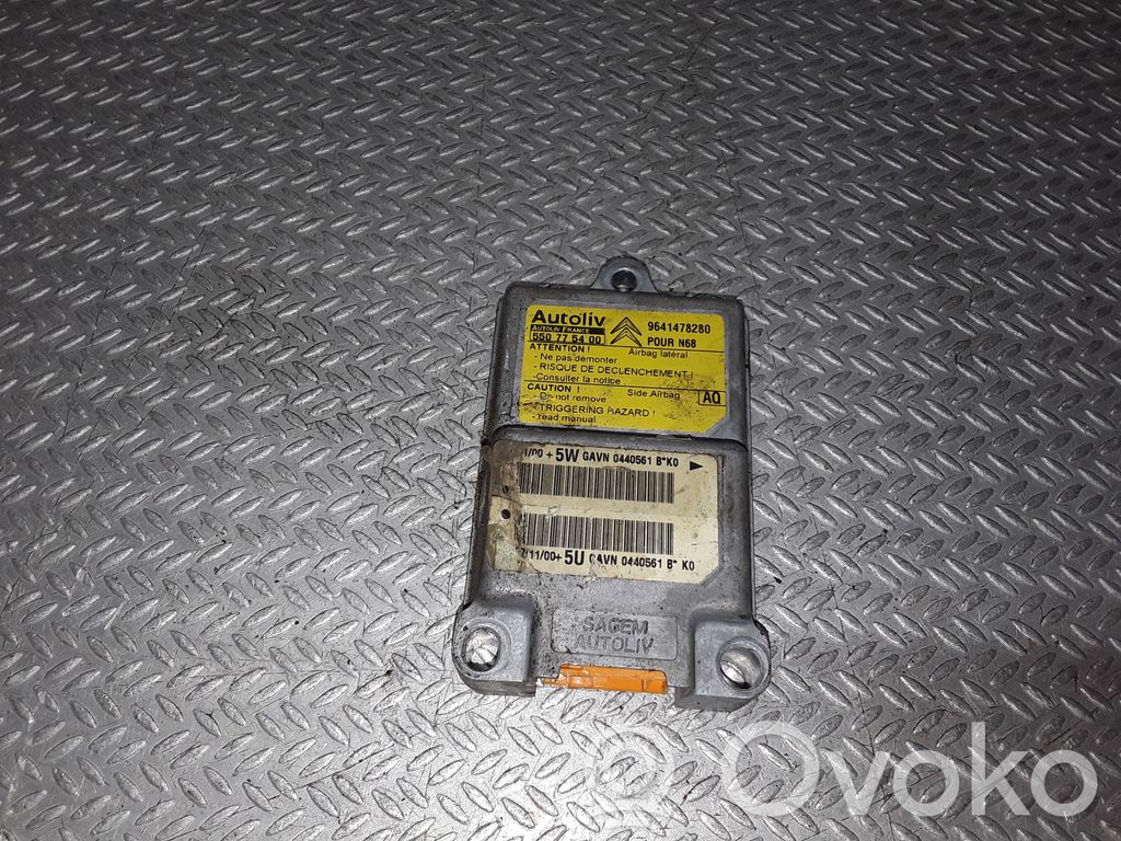 Citroen Xsara Picasso Airbag control unit/module 