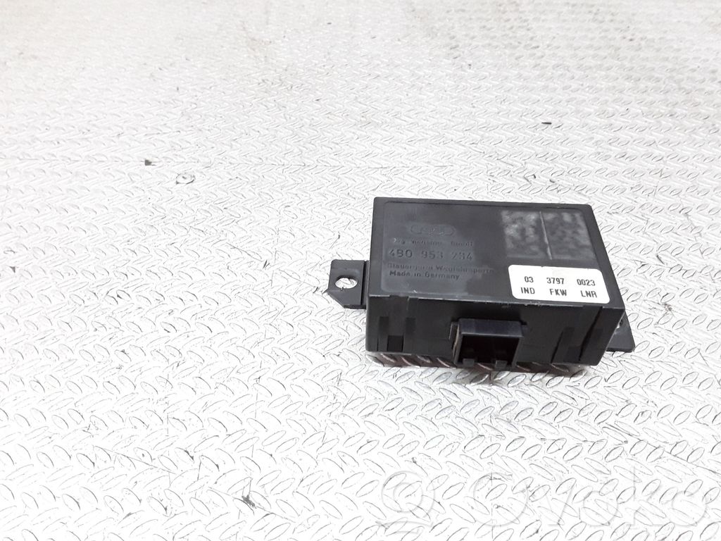 Audi A8 S8 D2 4D Immobilizer control unit/module 