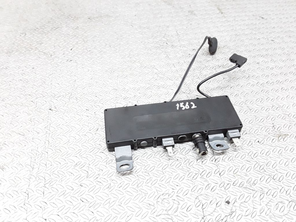 Saab 9-5 Antenas pastiprinātājs 