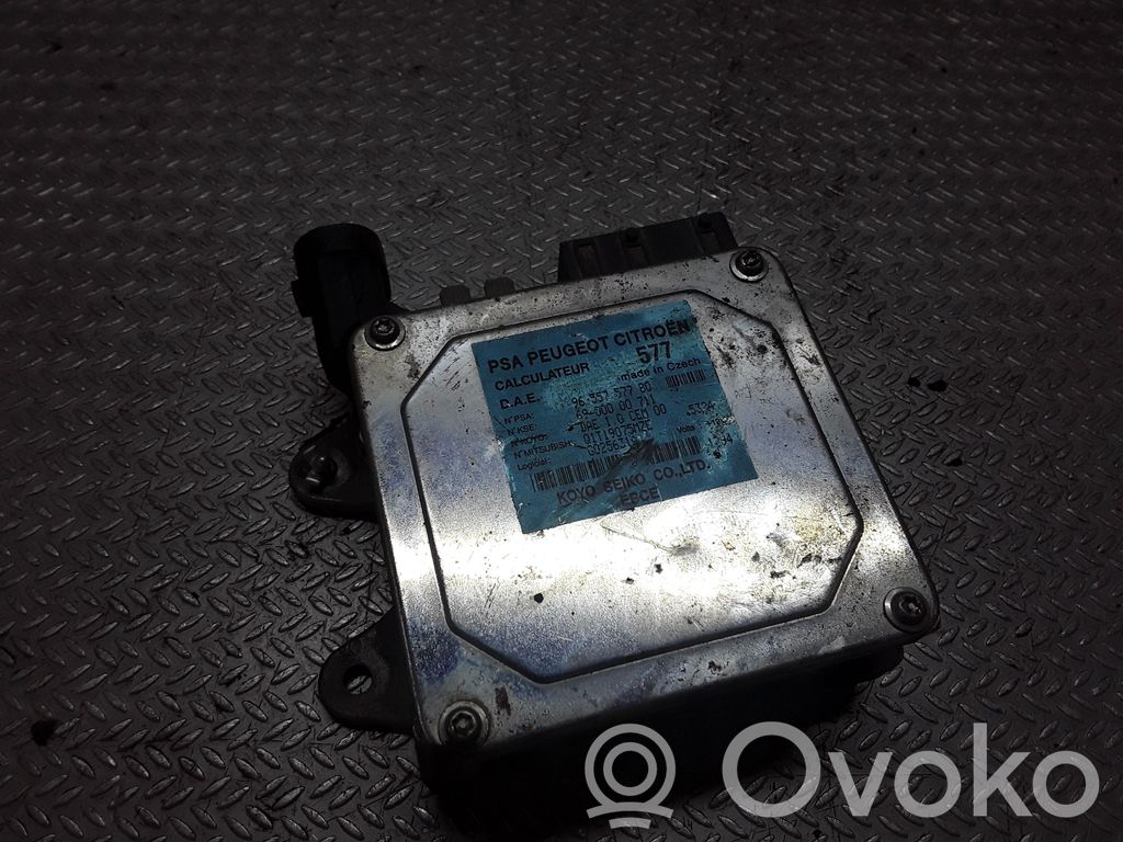 Ohjaustehostimen ohjainlaite/moduuli   9655757780