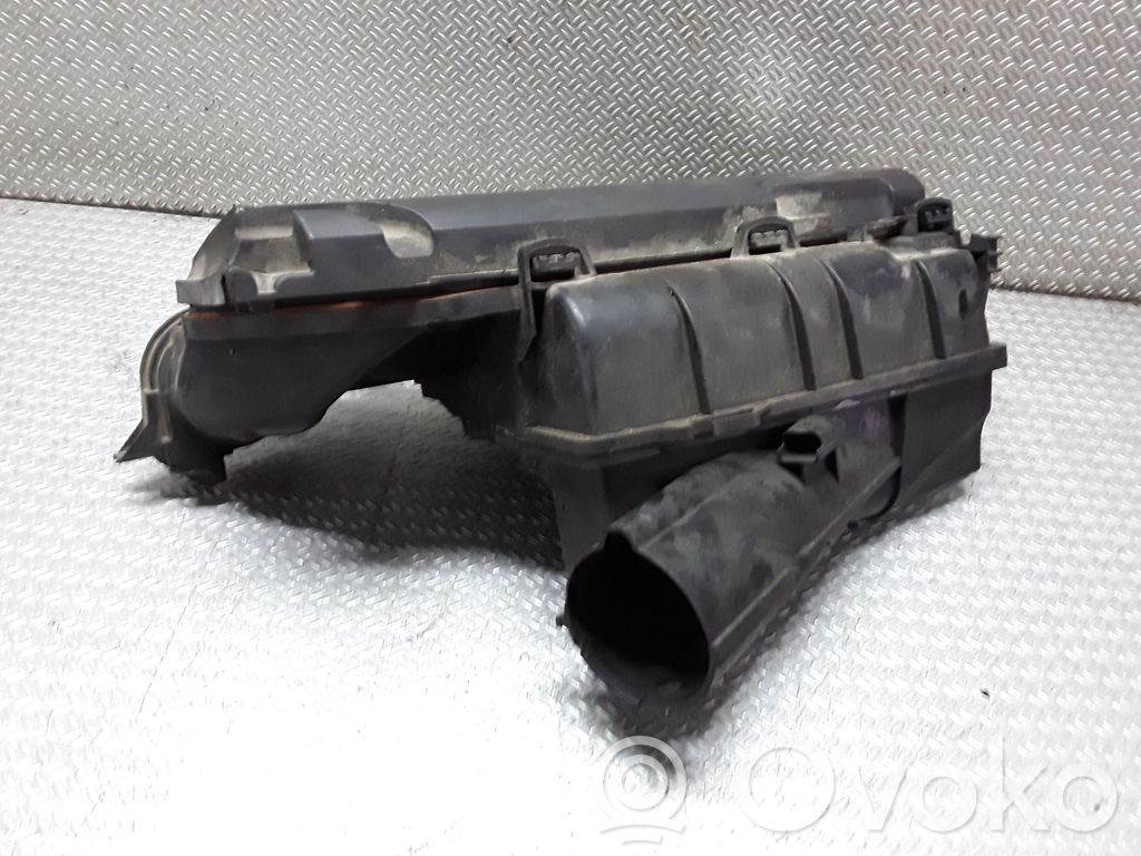 Peugeot 206 Air filter box 