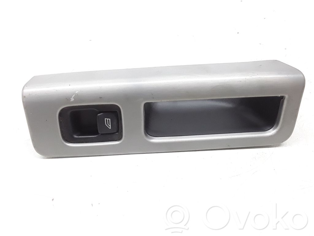 Electric window control switch   8663813