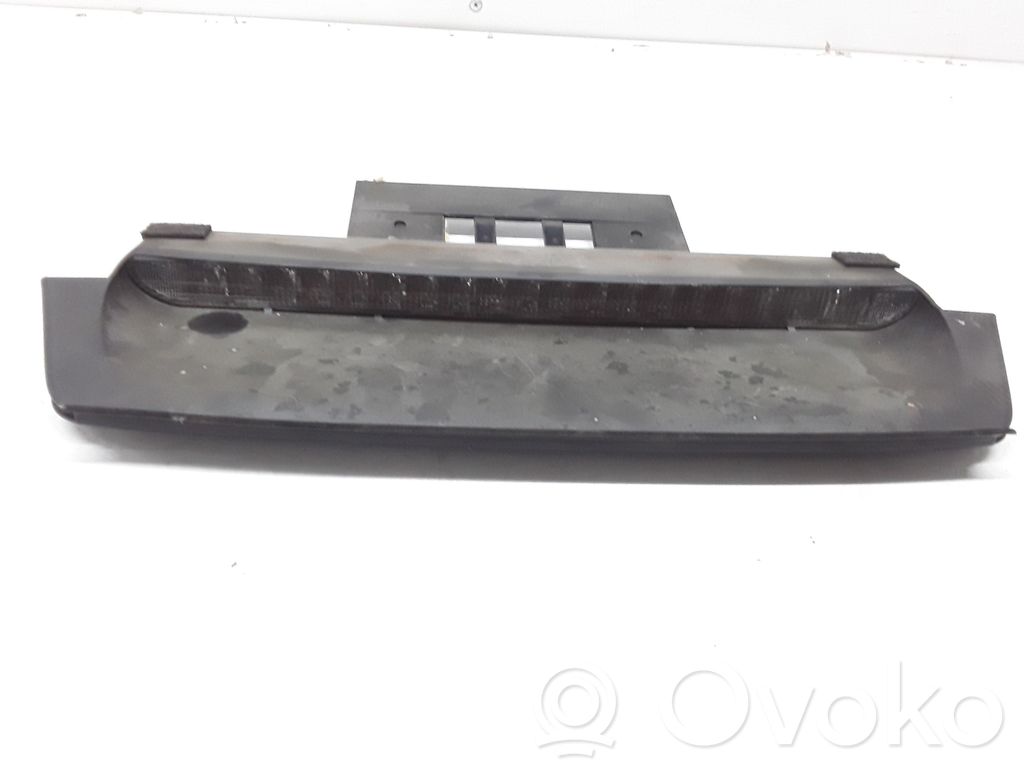 Volvo S80 Third/center stoplight 