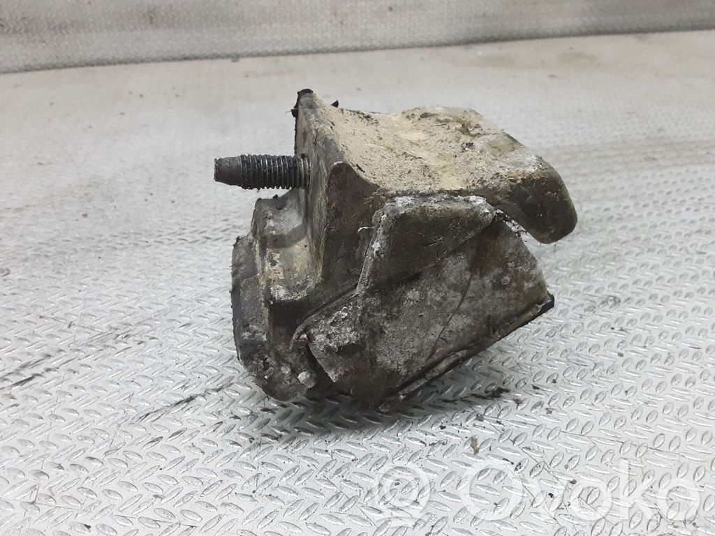 Dzinēja spilvens