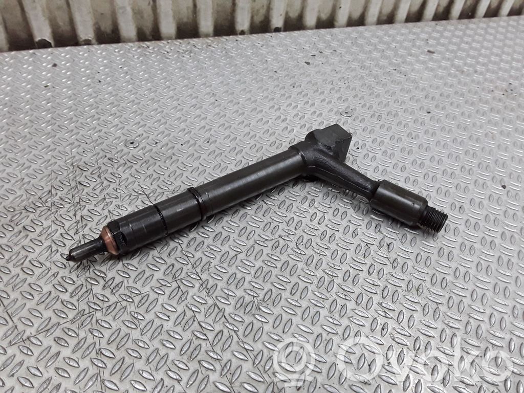 Injecteur de carburant   TJBB01901D