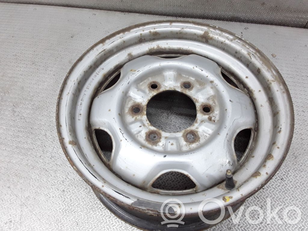 Nissan Terrano Jantă tablă R15 