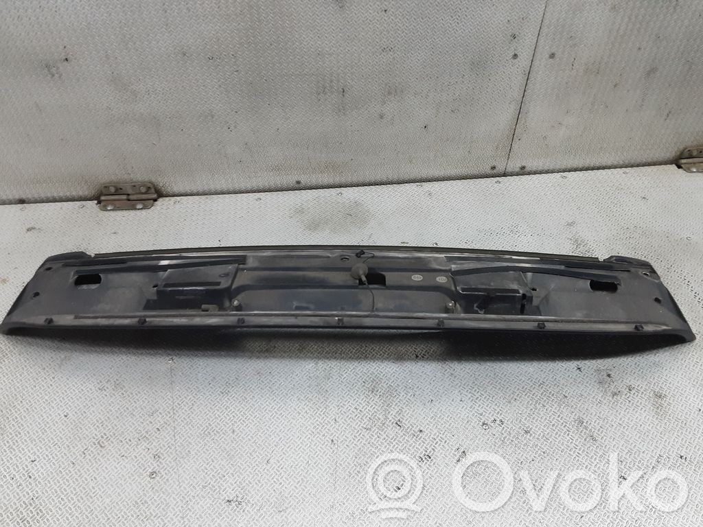 Rear window tailgate spoiler   7025611