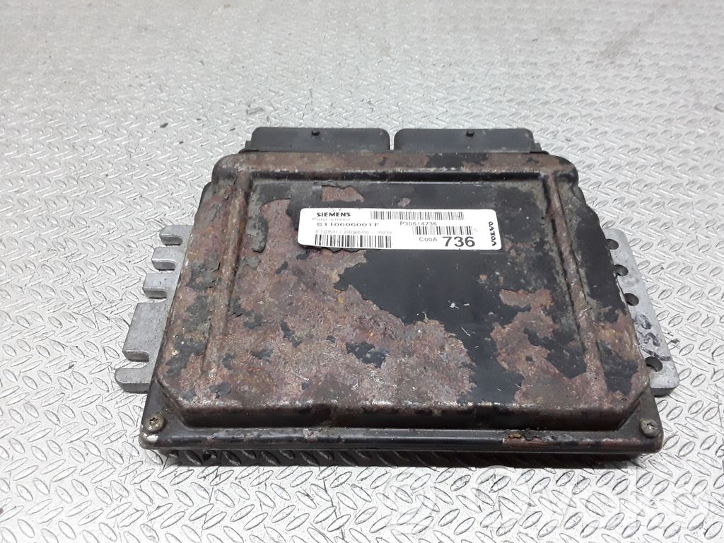 Engine control unit/module   P30614736,S110606001F