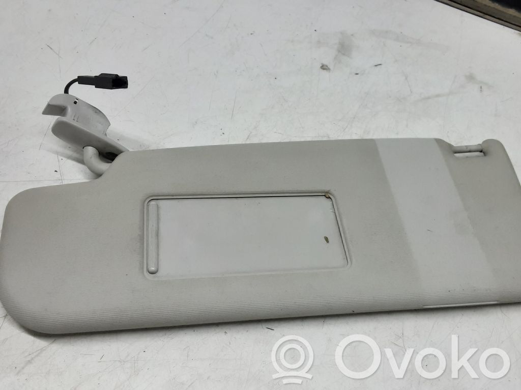 Sun visor