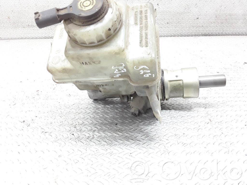 BMW 5 E39 Master brake cylinder 